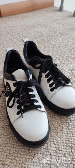 Ботинки женские