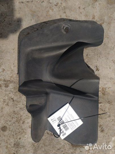 Кожух рулевой колонки Volkswagen Passat B6 BVY