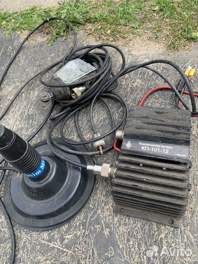 Автомобильная рация с антенной