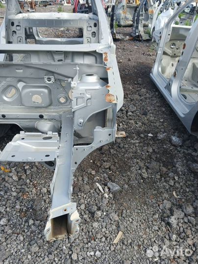 Б/У Лонжерон передний левый 641011934R renault