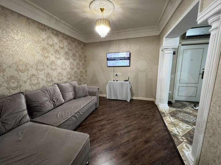 1-к. квартира, 56 м², 1/10 эт.