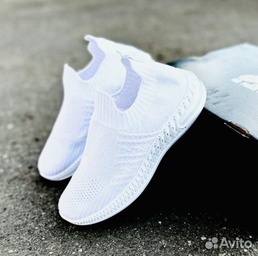 Кроссовки новые 37р