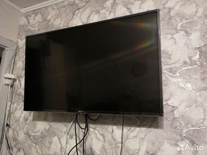 Телевизор LG SMART tv 43