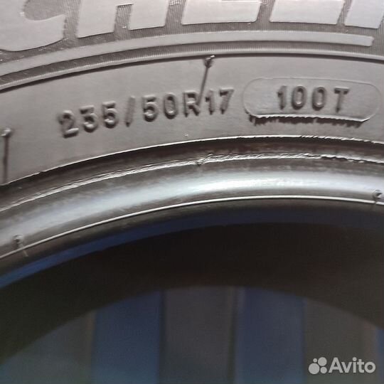 Michelin X-Ice North 3 235/50 R17