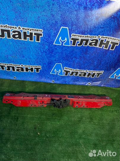 Рамка радиатора Opel Astra J A14XER 2011