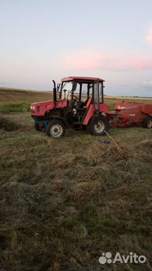 Пресую сено в тюки