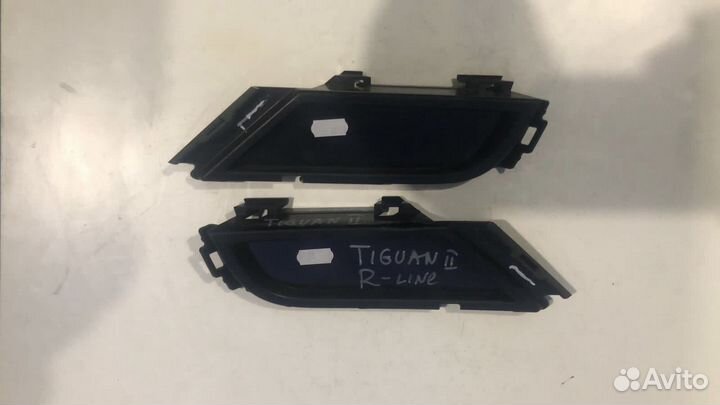 Volkswagen Tiguan 2 решётка переднего бампера
