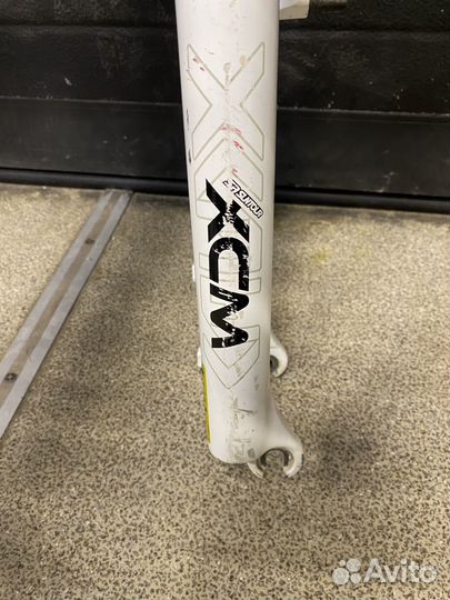 Вилка suntour xcm 26