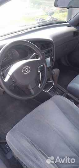 Toyota Camry 2.2 AT, 1993, 300 000 км