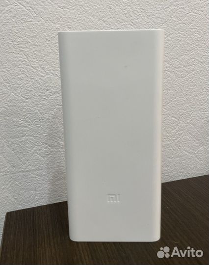 Портативный белый аккумулятор Xiaomi Mi 3 30000