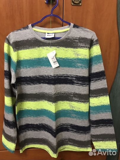 Футболка с длинными рукавами