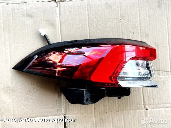 Задний левый фонарь 2018+ Тойота Королла Е210