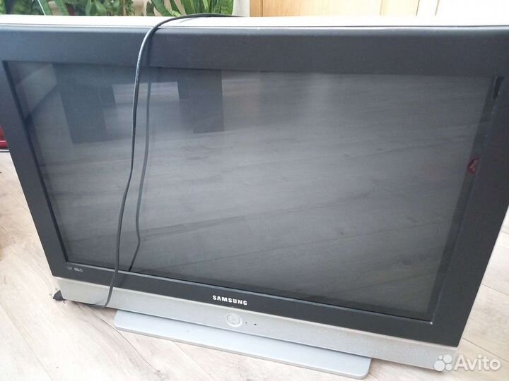Телевизор б/у