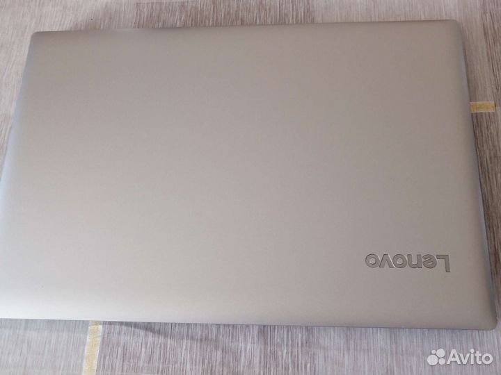 Ноутбук lenovo