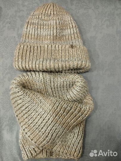 Шапка и шарф зимние женские комплект