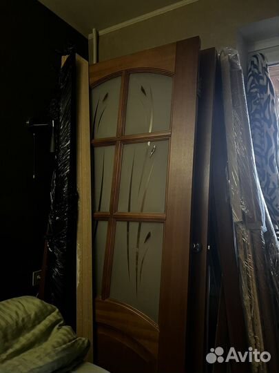 Межкомнатные двери бу с коробкой 7шт