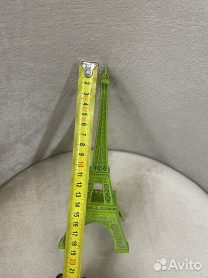 Фигурка Эйфелевой Башни