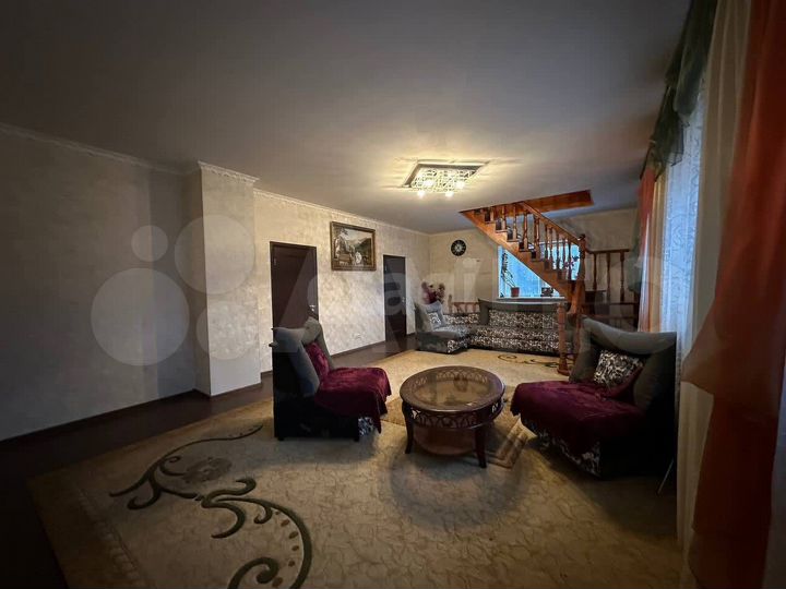 Дом 320 м² на участке 15 сот.