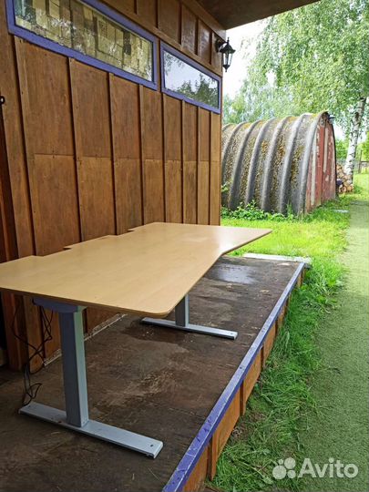 Финский стол с электроприводом