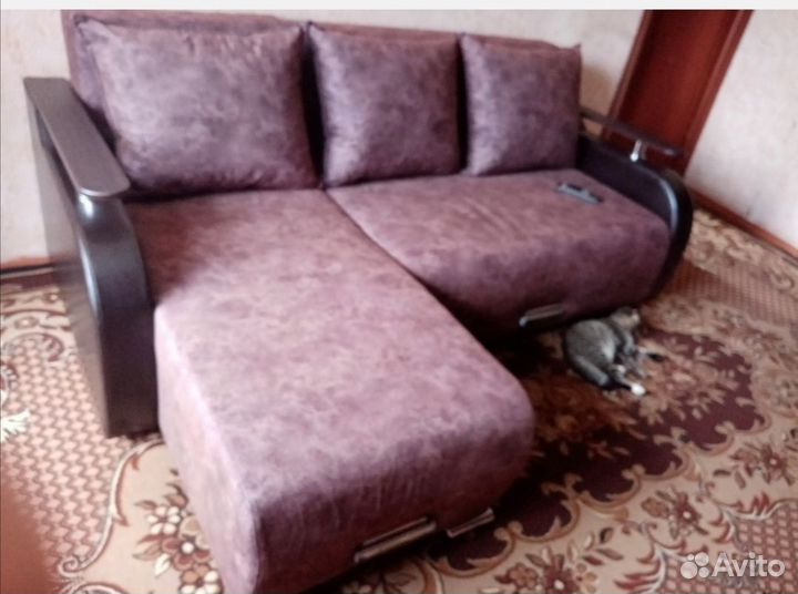 Угловой диван