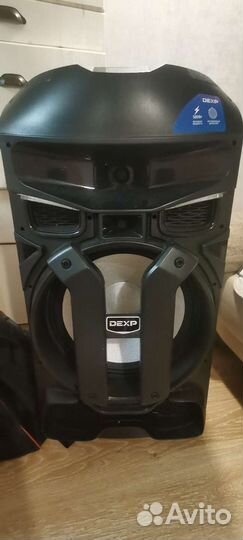 Музыкальная колонка с диско-шаром