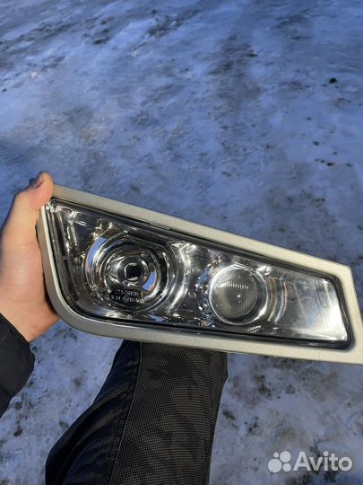 Противотуманная фара Volvo