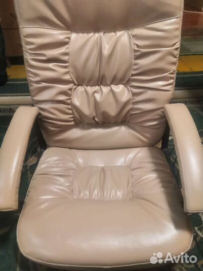 Перетяжка и ремонт мягкой мебели и сидений авто