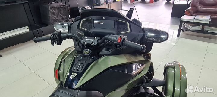 Spyder RT SEA-TO-SKY новый дилерский суперский