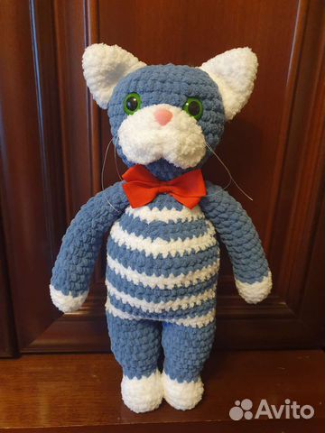 Игрушки амигуруми из плюшевой пряжи. Кот