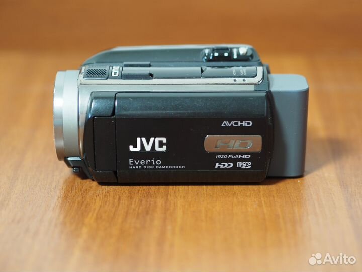 Цифровая видеокамера JVC Everio GZ-HD30ER