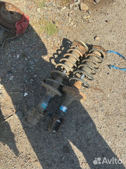 Задние стойки Mazda premacy