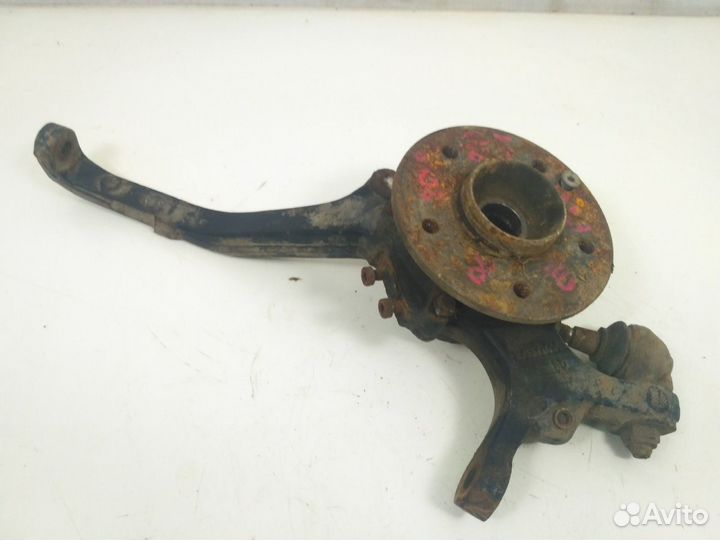 Кулак поворотный передний правый Mercedes W210