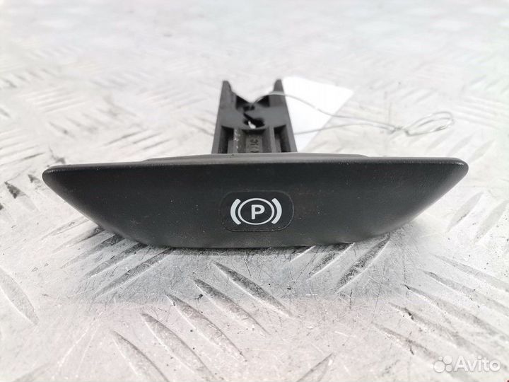 Рычаг ручного тормоза (ручника) Mercedes-Benz