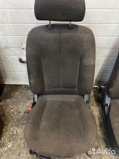 Сиденья комплект Hyundai Accent G4EC 2007