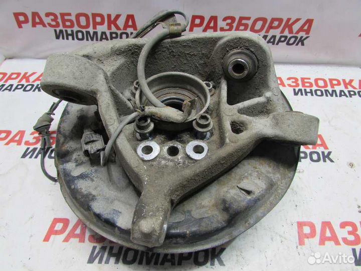 Кулак поворотный задний правый для Lexus GS 300 3