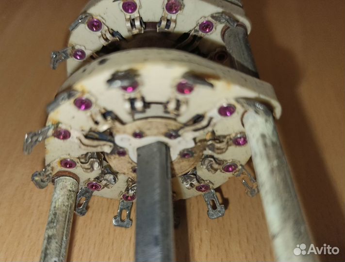 Переключатели поворотные ползунковые галетные