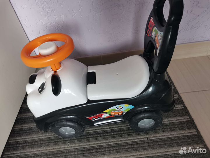 Детская машинка каталка с ручкой