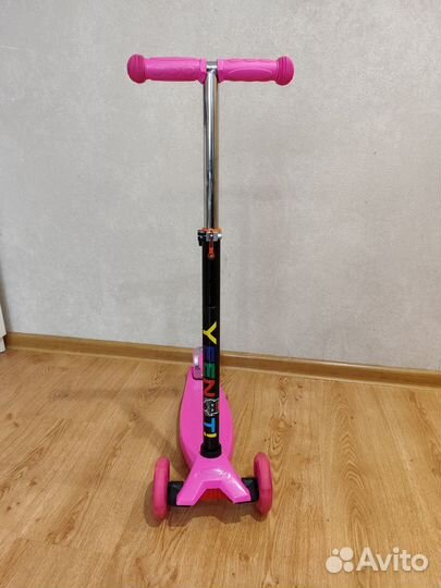 Самокат детский трехколесный