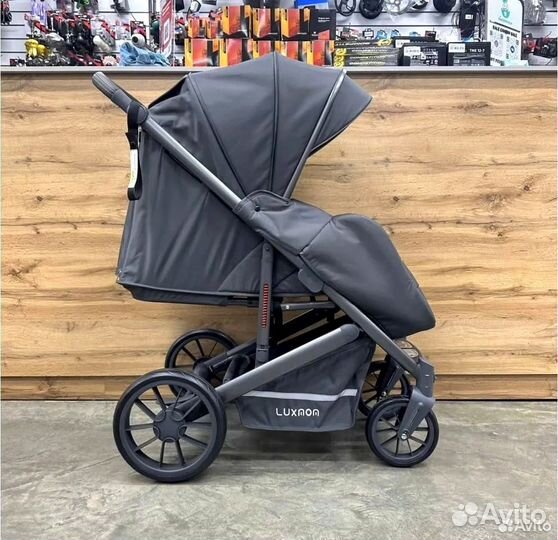 Коляска прогулочная