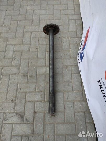 Полуось c блокировкой