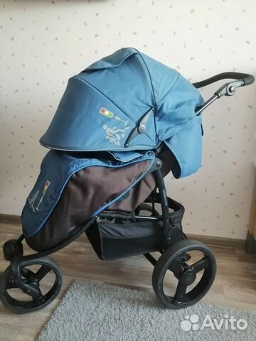 Прогулочная коляска