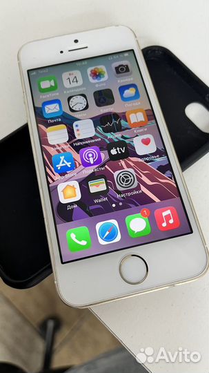 iPhone SE, 32 ГБ