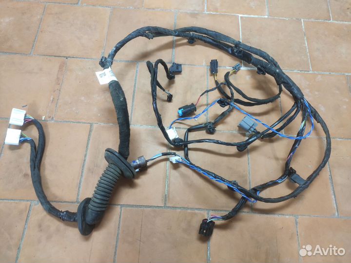 Электропроводка внешняя ручка открывания двери