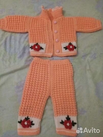 Вязаный костюм детский