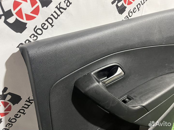 Обшивка задней правой двери VW Polo 15-20