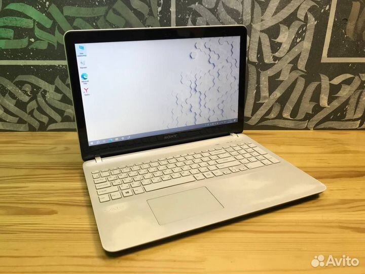 Красивый ноутбук Sony Core i5/GeForce/6Gb/SSD