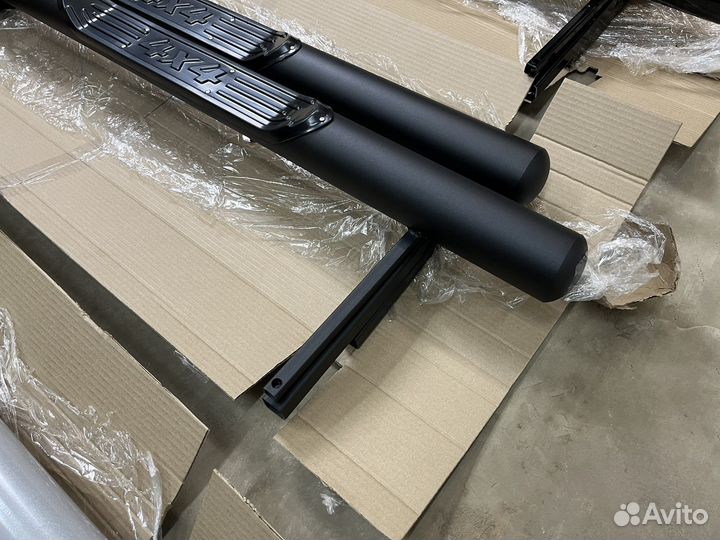 Пороги 21214 Нива Урбан Труба 76мм с проступью