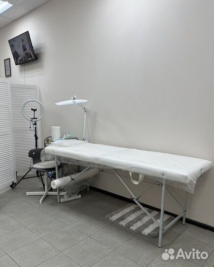 Аренда рабочего места наращивание ресниц/перманент