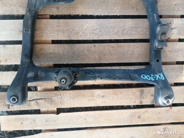 Подрамник передний Lexus Rx300 1MZ 2001