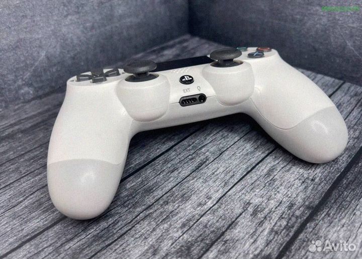 Геймпад DualShock 4